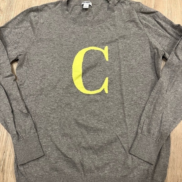 Old Navy Letter C Sweater Large Gray 100% Cotton Like New - Picture 3 of 12
